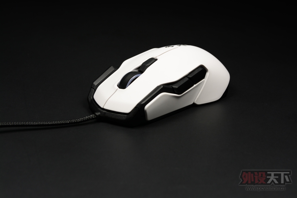 ���ܰ�Ұ�ޣ���ROCCAT���� KOVA���鱪��ɫ������