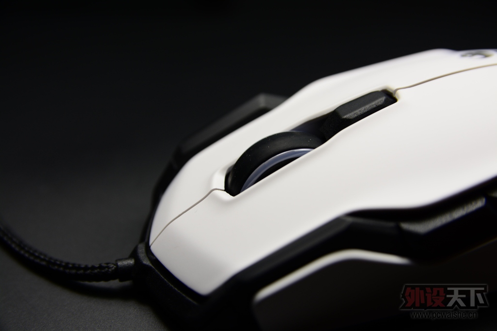 ���ܰ�Ұ�ޣ���ROCCAT���� KOVA���鱪��ɫ������