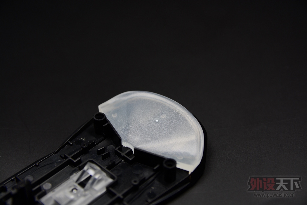 ���ܰ�Ұ�ޣ���ROCCAT���� KOVA���鱪��ɫ������