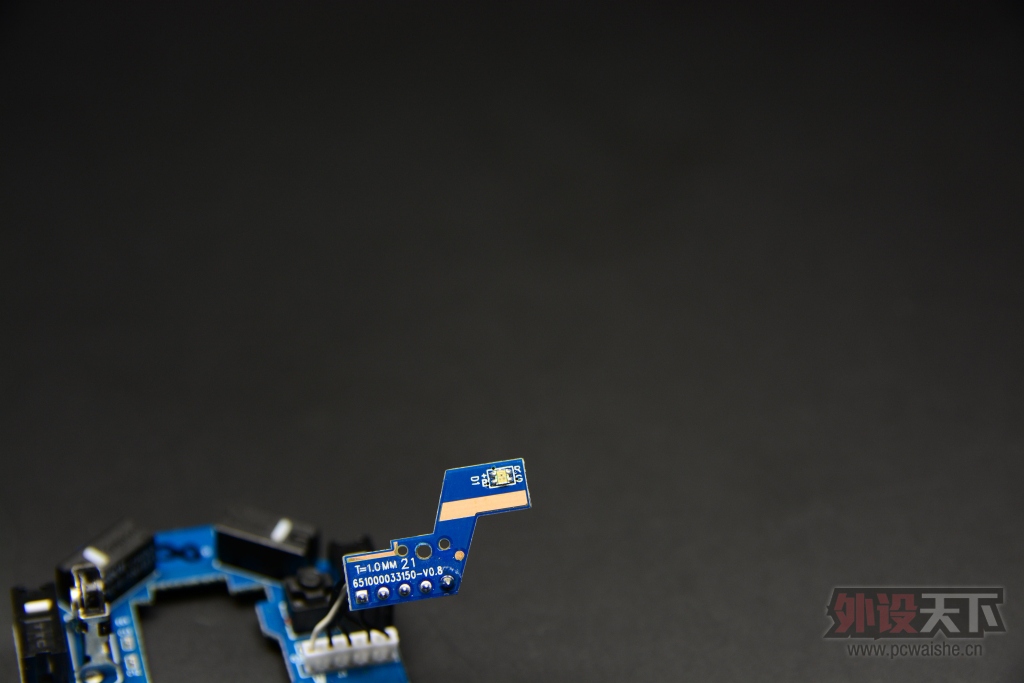 ���ܰ�Ұ�ޣ���ROCCAT���� KOVA���鱪��ɫ������