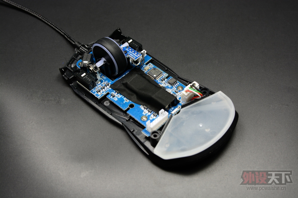 ���ܰ�Ұ�ޣ���ROCCAT���� KOVA���鱪��ɫ������