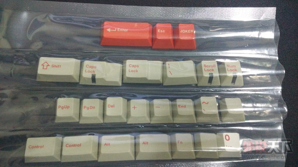 ���ѳ������½���GMK�Ұ׺�һ��������װ��ȫ�ף���ϣ��������ȫ��1000��˳��