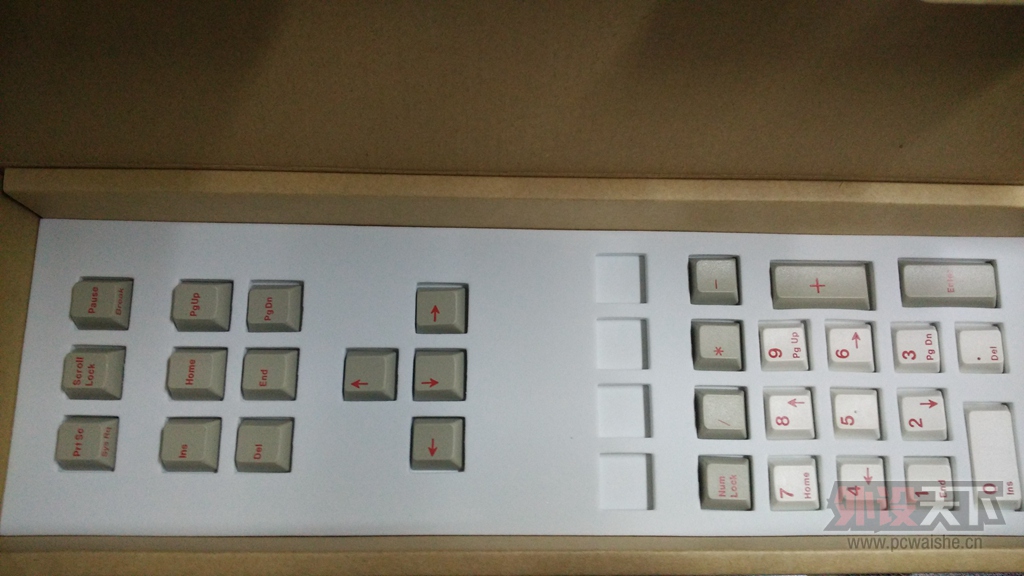 ���ѳ������½���GMK�Ұ׺�һ��������װ��ȫ�ף���ϣ��������ȫ��1000��˳��