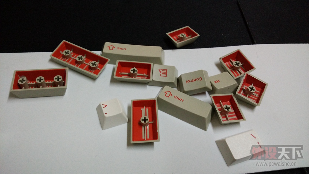 ���ѳ������½���GMK�Ұ׺�һ��������װ��ȫ�ף���ϣ��������ȫ��1000��˳��