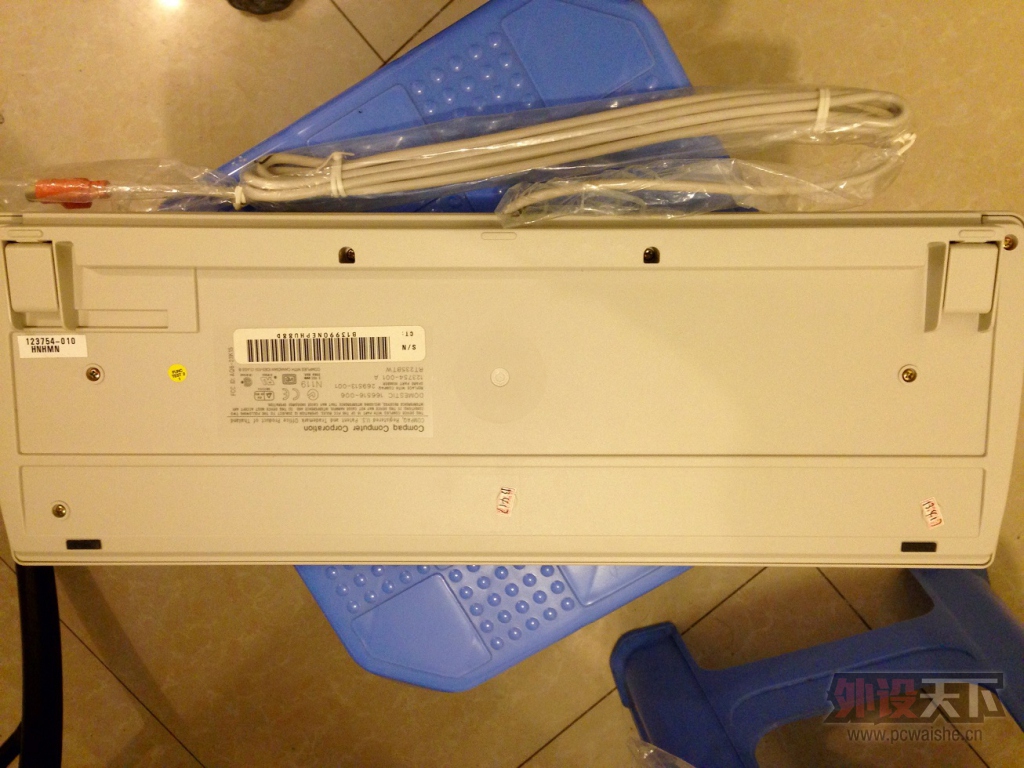 �����ݡ�����RT235BTW��Ĥ�޺�99��