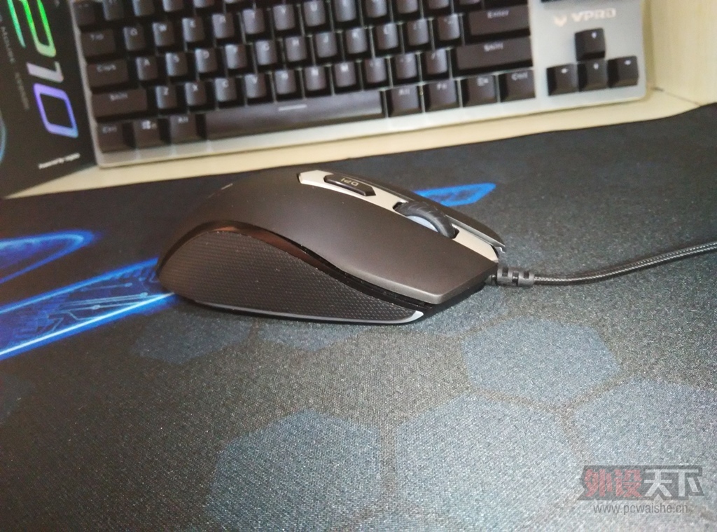 ���װ�V1000+�װ�V210 ������˳��+�ƿص���������