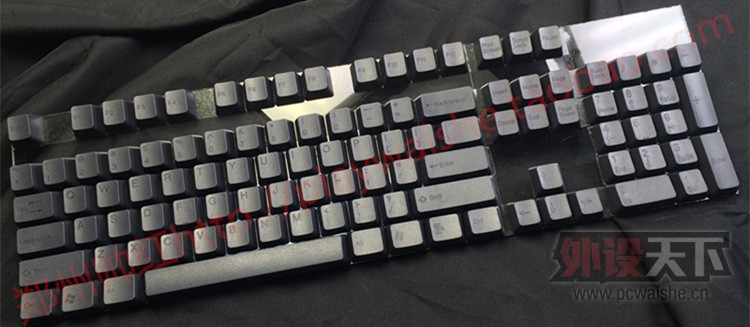 ���Ϻ���̫����̿�ն�ɫ��ñ+�˲�RGBY