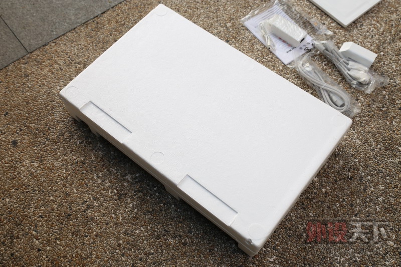 С��~ ���� Z2789P ��ʾ�� ����