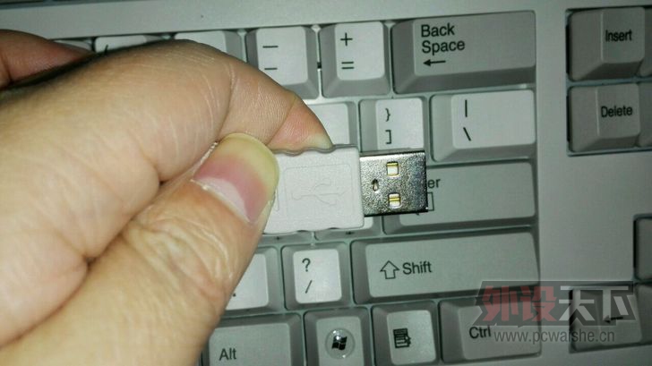 ���Ϻ���Realforce U87��ɫ����ѹ�������ݼ��� �ݳ����ѱ�����