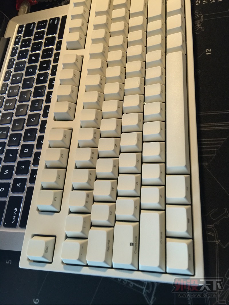 ���Ϻ���LEOPOLD 750 �ײ�����