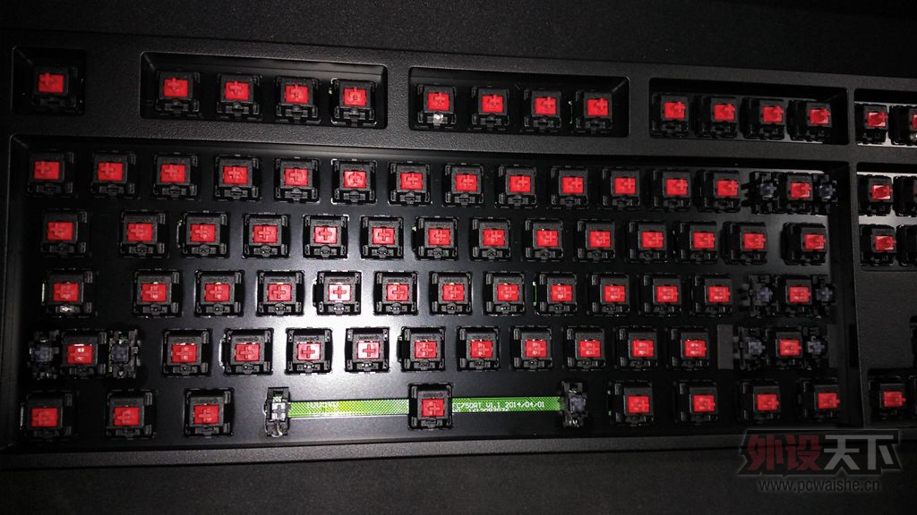 ���ѳ������½���LEOPOLD  FC750R��ɫ���������95��620��˳��½��