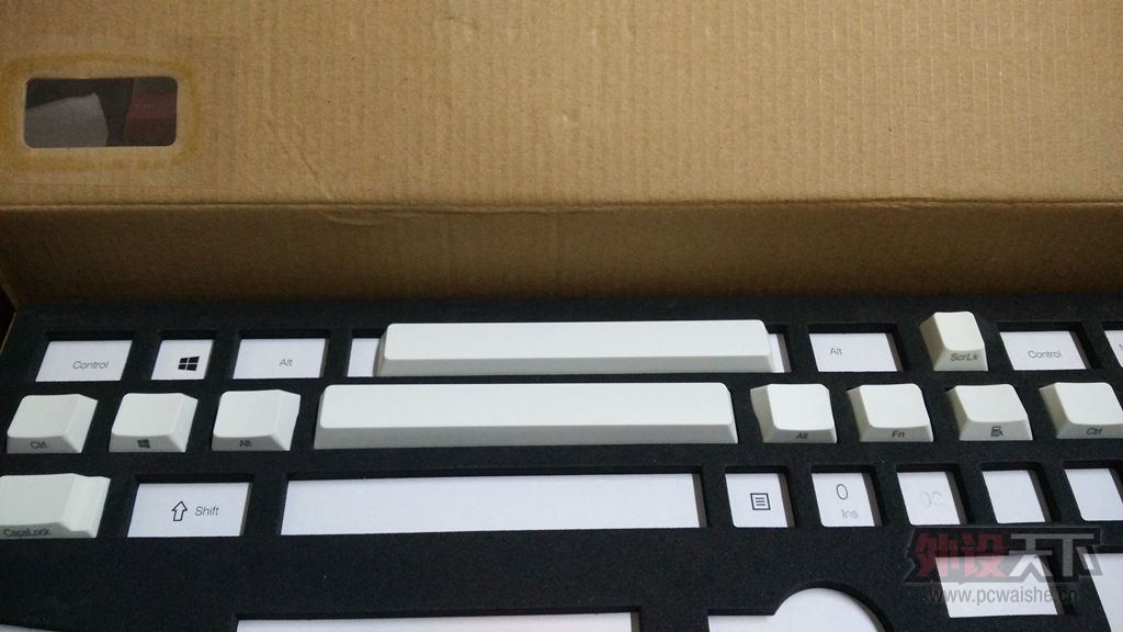 ���ѳ������½���LEOPOLD 87+3  �ײ�̲����ñ  95�� 165��˳��