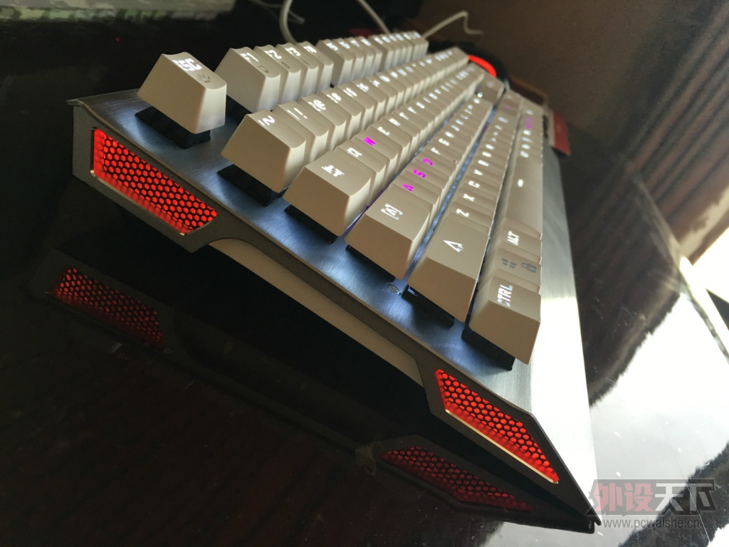 �ò˲���������ʻ�е���̢�KM02 ����С��