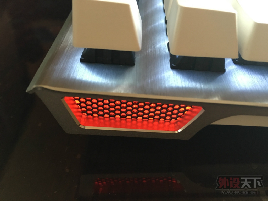 �ò˲���������ʻ�е���̢�KM02 ����С��