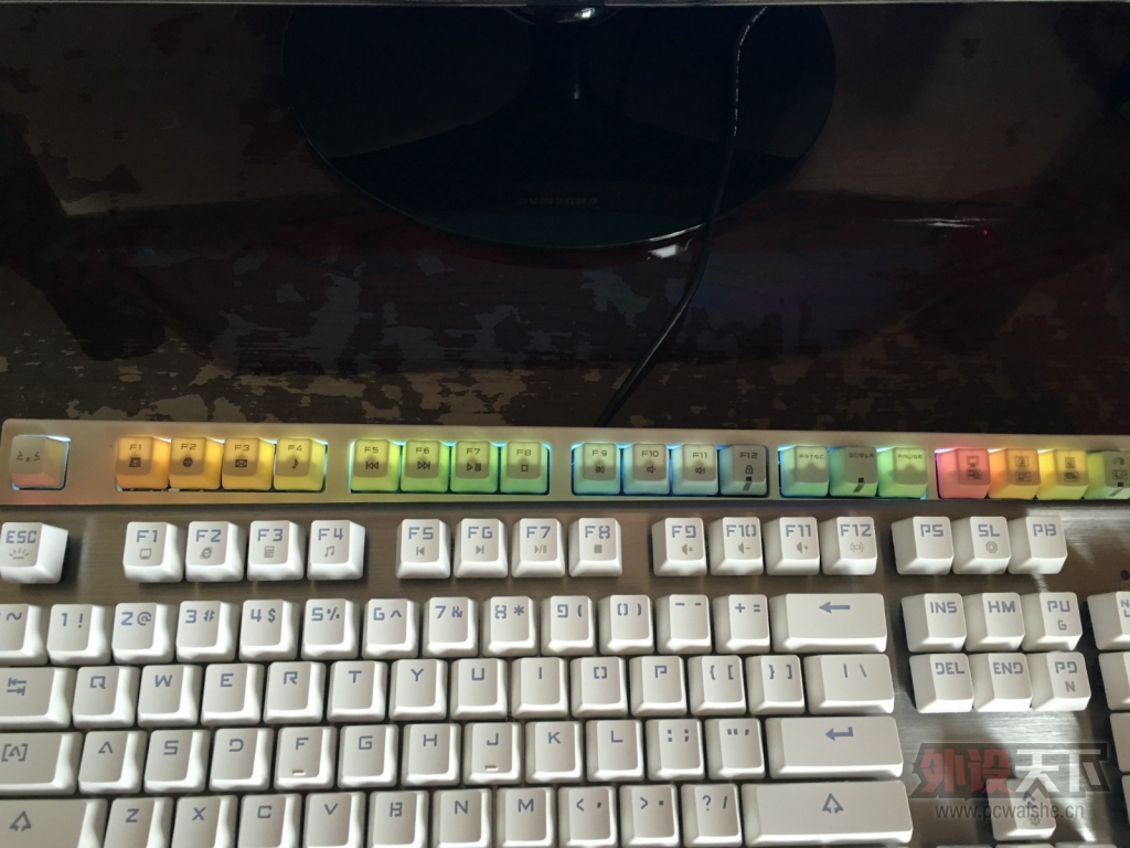 �ò˲���������ʻ�е���̢�KM02 ����С��