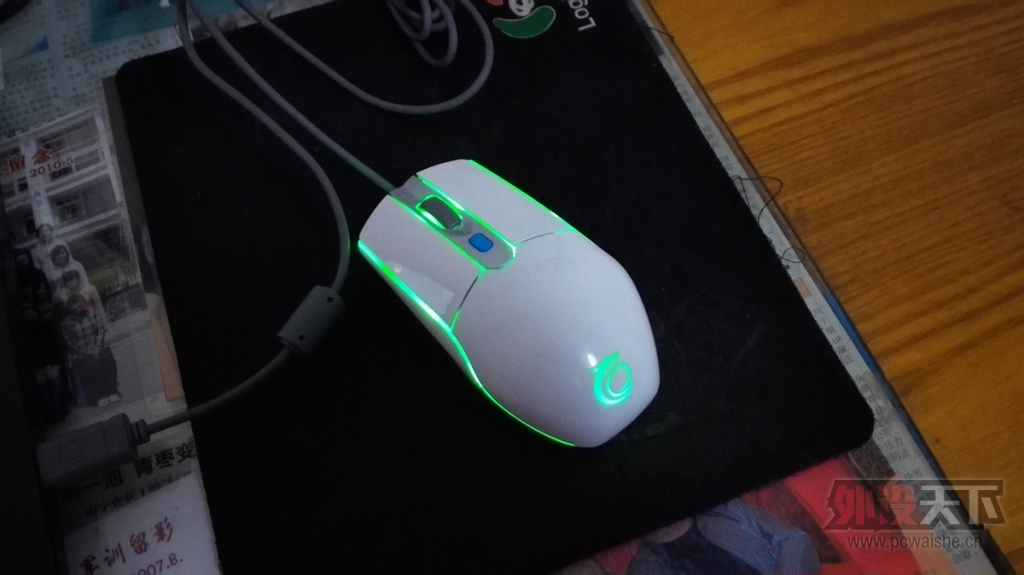 �͸�С���ӵ����