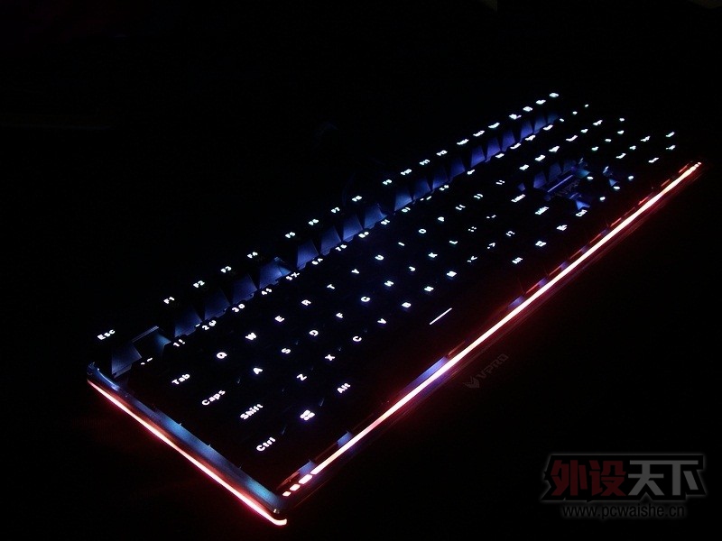 װ V720 RGB  еϷ