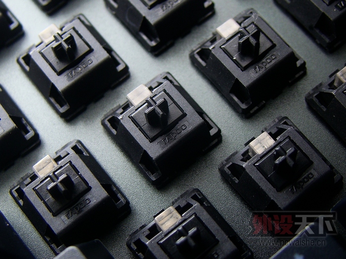 װ V720 RGB  еϷ