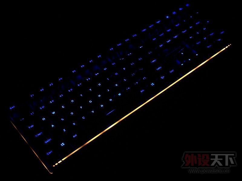 װ V720 RGB  еϷ