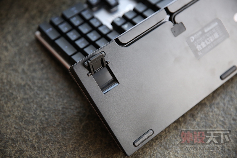 ���ɲ�����  ����Ż�е�Ͻ����RGB����