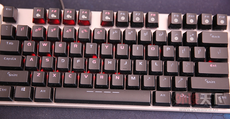 ���ɲ�����  ����Ż�е�Ͻ����RGB����