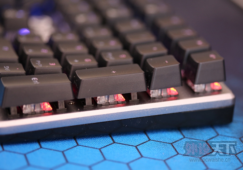 ���ɲ�����  ����Ż�е�Ͻ����RGB����