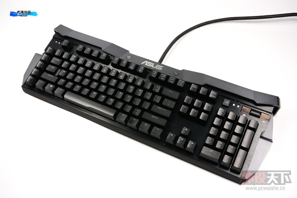 Ķ-˶ ROG GK2000 HORUSе