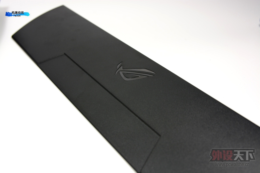 Ķ-˶ ROG GK2000 HORUSе