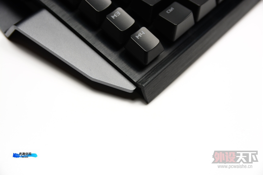 Ķ-˶ ROG GK2000 HORUSе