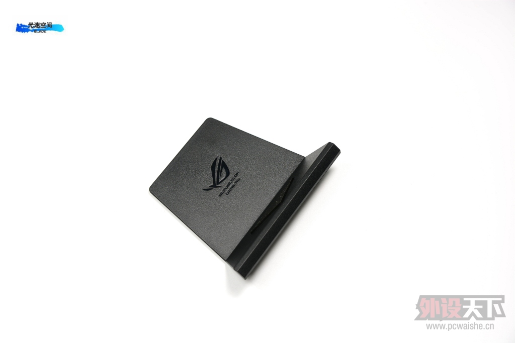Ķ-˶ ROG GK2000 HORUSе