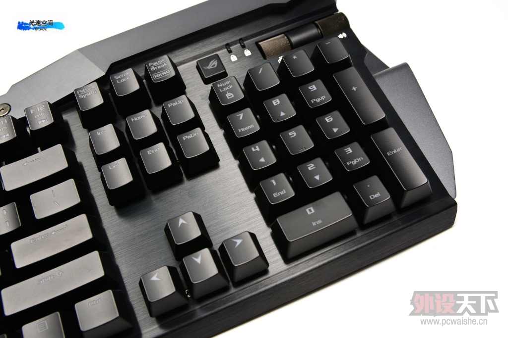 Ķ-˶ ROG GK2000 HORUSе
