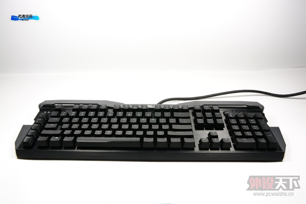 Ķ-˶ ROG GK2000 HORUSе