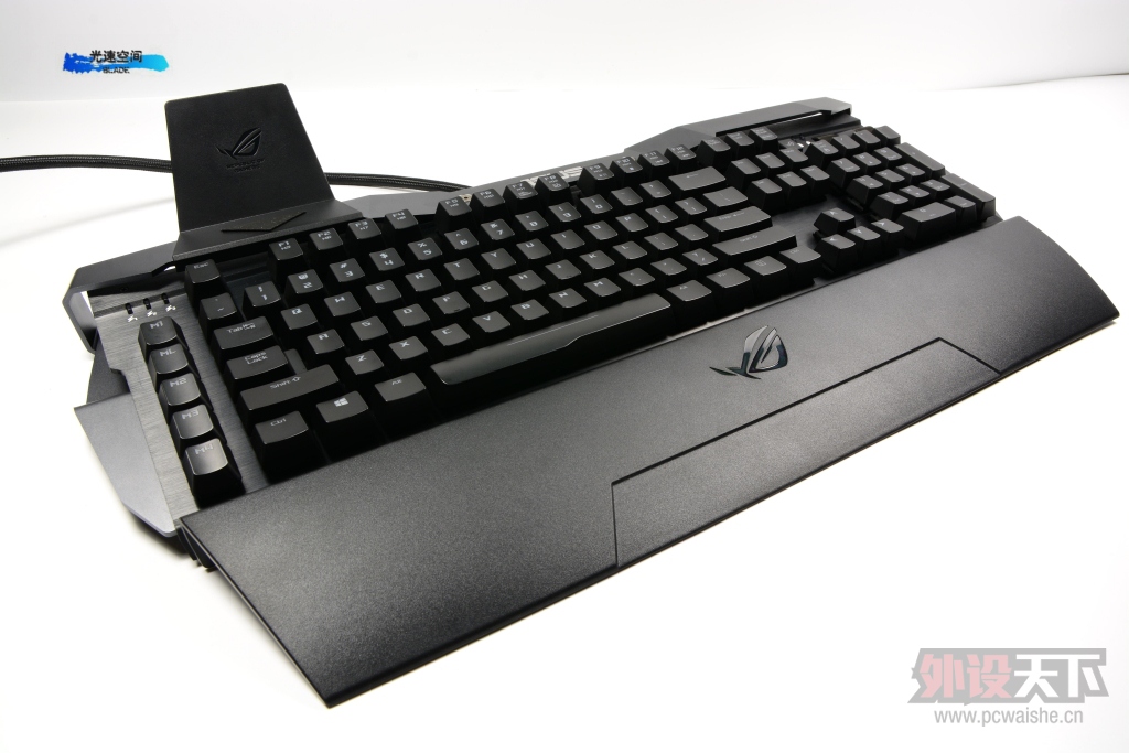Ķ-˶ ROG GK2000 HORUSе