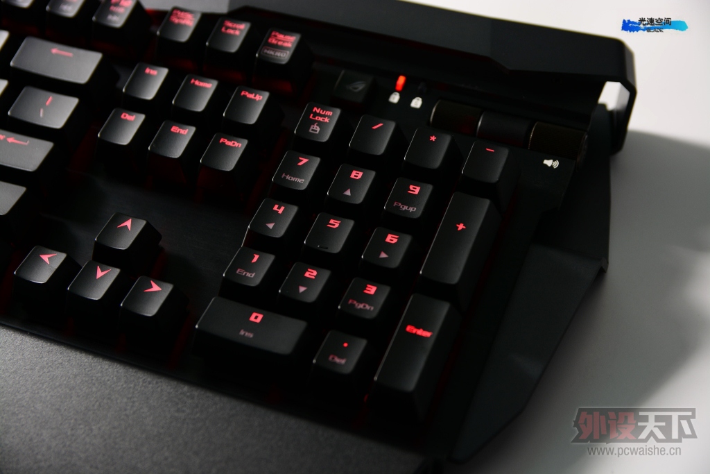Ķ-˶ ROG GK2000 HORUSе