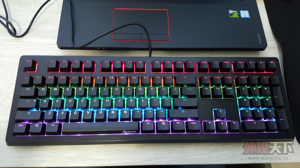 ������һ��ԭ����RGB-----ħ��Ѽ9008S5�����ĵ�