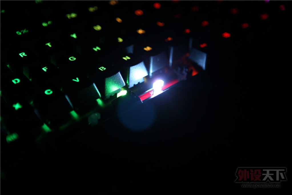 ������������̡���Likeyboard 104RGB���̵���
