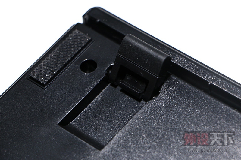 ���������ߣ��Ժ�ȫ���У�Likeyboard Li-104RGB�������