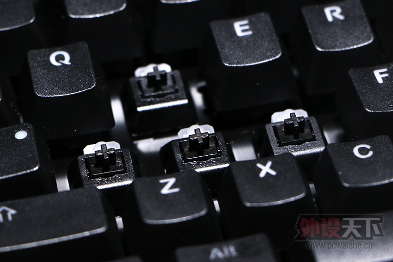 ���������ߣ��Ժ�ȫ���У�Likeyboard Li-104RGB�������