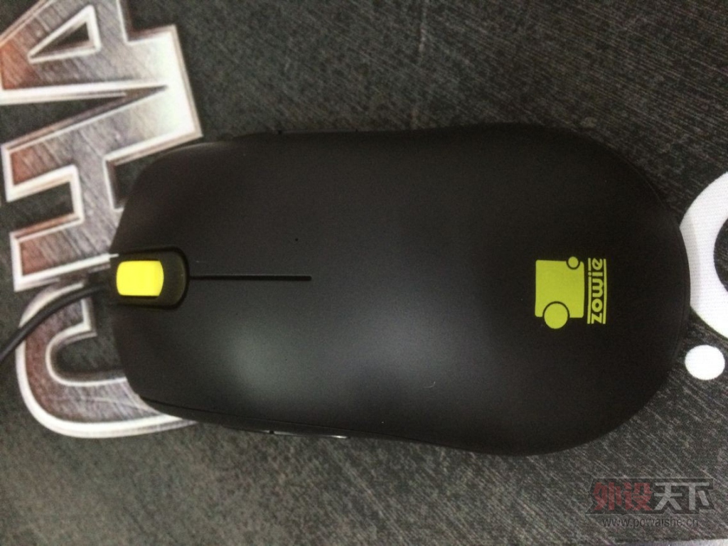 �����ա������ۡ� ZOWIE �ڻ�FK2  �ѳ�