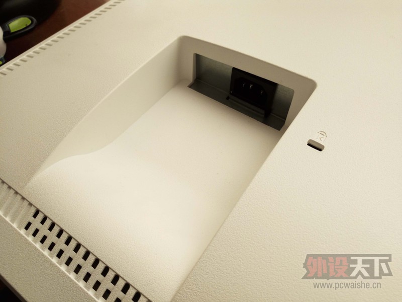 ����Ҫ����2K�д��� ����VX3210Һ����ʾ������