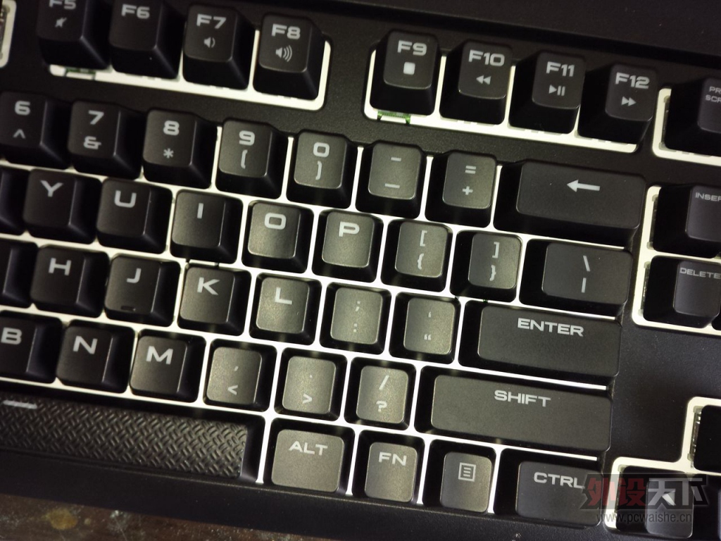 �����ա������ۡ�������STRAFE�ͽ���RGB������