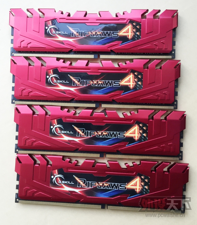 ���ѳ���֥��Ripjaws 4ϵ�� DDR4 3000Ƶ�� 16G (4G��4)�ڴ���װ