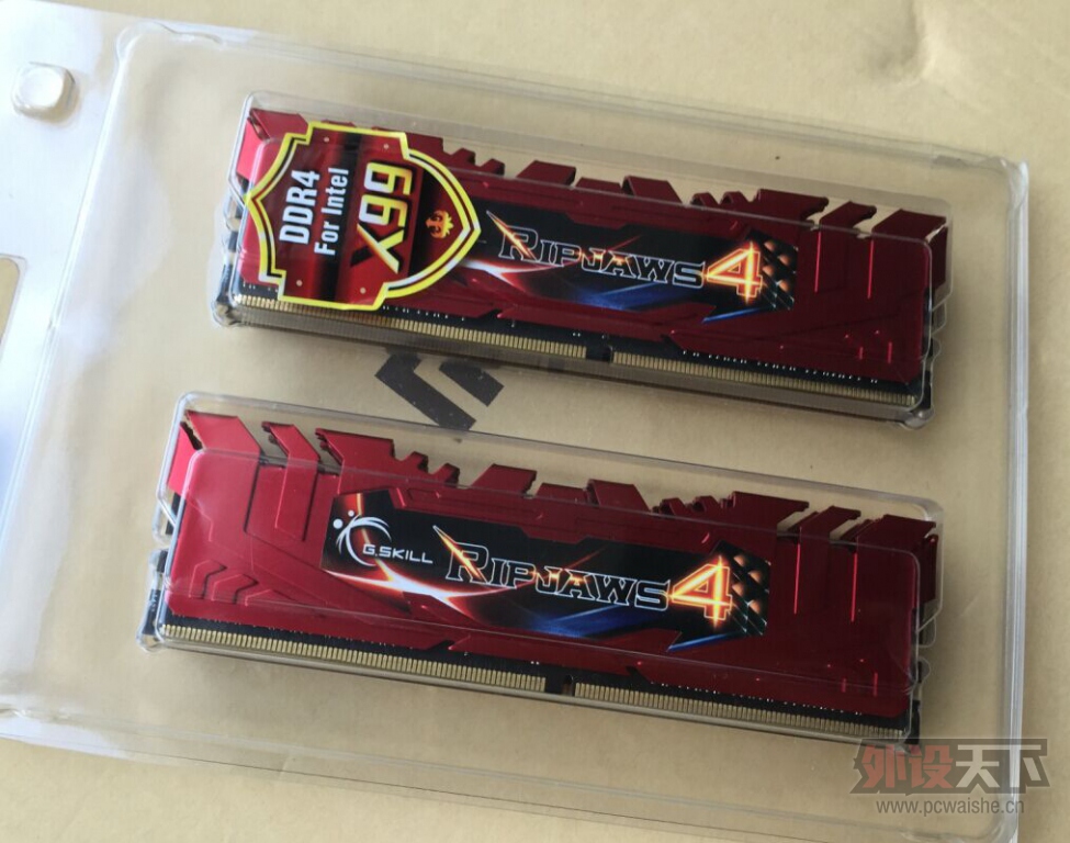 ���ѳ���֥��Ripjaws 4ϵ�� DDR4 3000Ƶ�� 16G (4G��4)�ڴ���װ