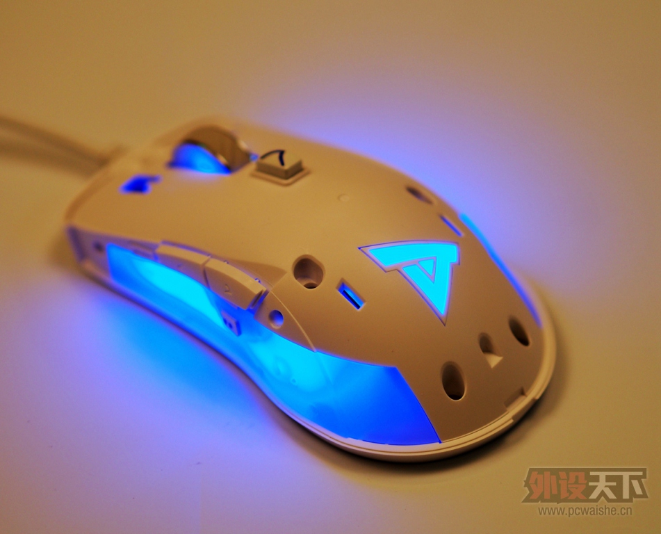 һƪ�޹��黳������̬�ȡ�û����мӳֵ����� ���� �Ѷ��������С�����������