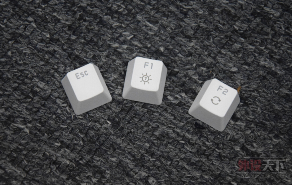 Ů��ر��������װأ֣������ңǣ»�е����