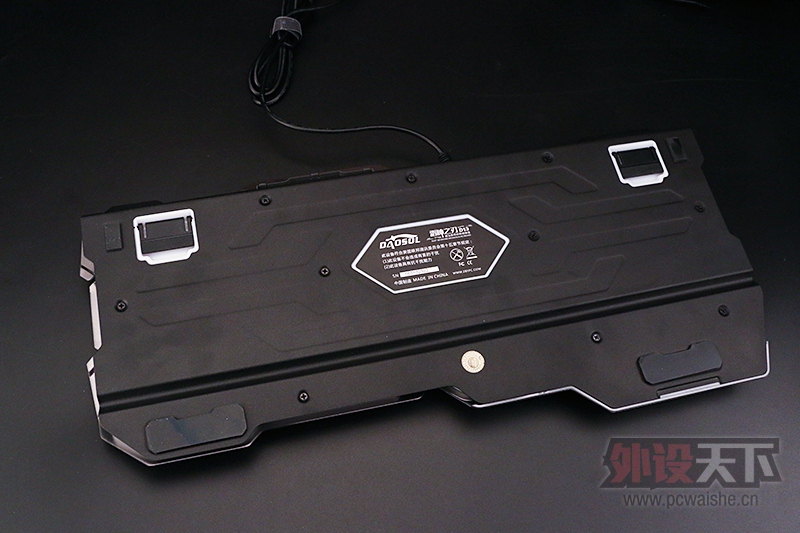 �޴����ڵĵƹ⡪������D13����֮�м�������