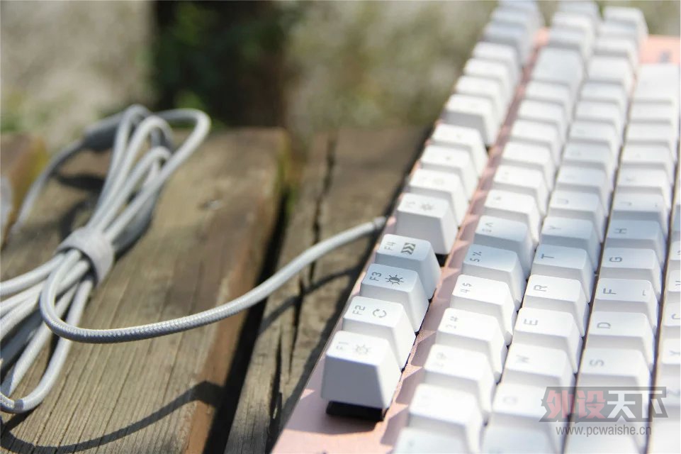 ���õ����е�ᡪ���װ�V500RGB��������