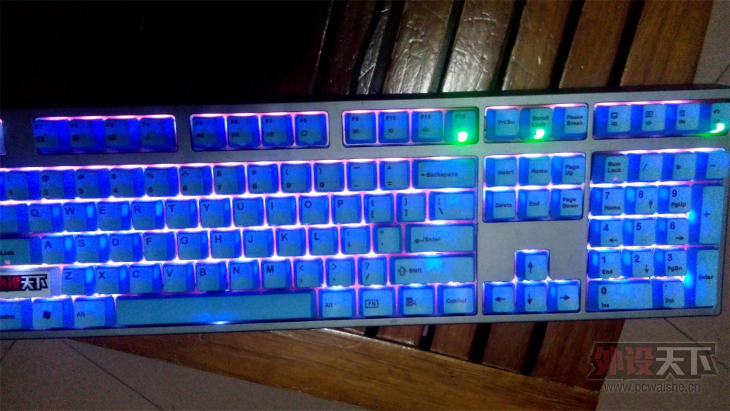 �����ݡ�������ɫ������PBT108��ñ����˶СS������ѳ���