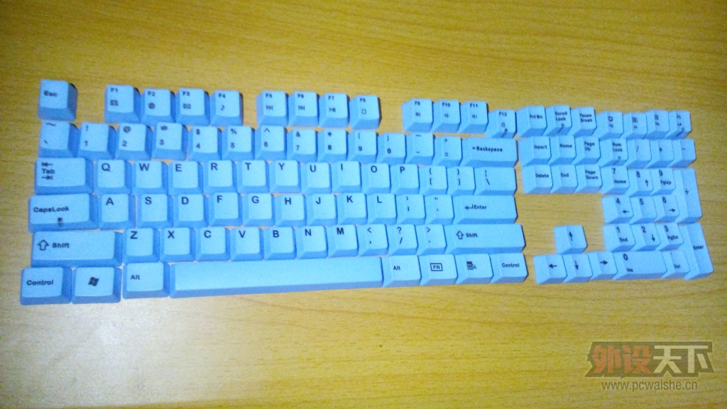 �����ݡ�������ɫ������PBT108��ñ����˶СS������ѳ���