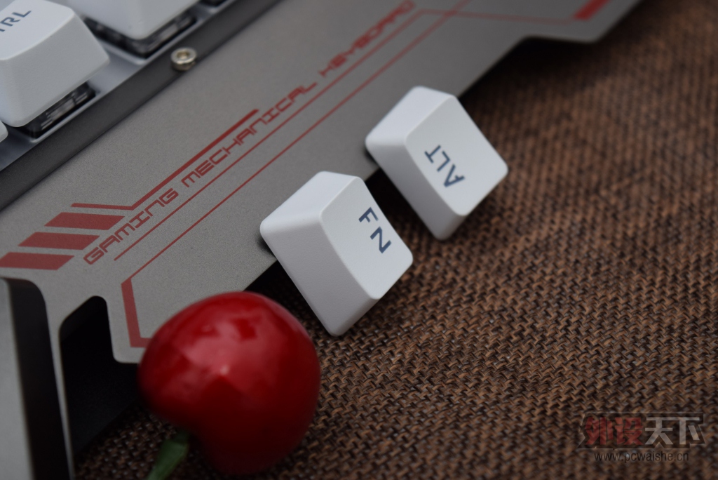 ���˸��Ѳ�ĵ���D13���������ո����֡�